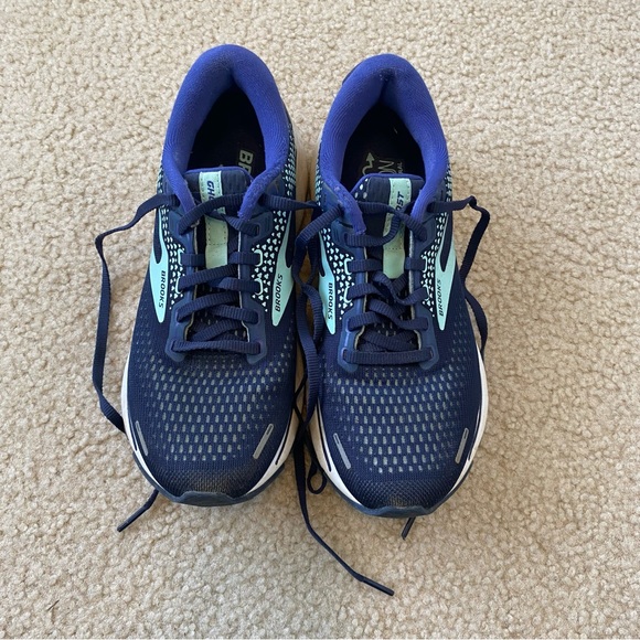 Brooks Shoes - Brooks Women’s Ghost 14 Road Running Shoes in Peacoat / Yucca / Navy Size 7.5
